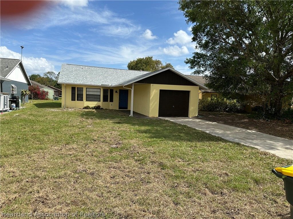 4016 Thompson Avenue, Sebring, FL 33875