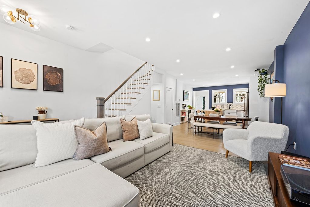135 GRACE ST, Jc, Heights, NJ 07307