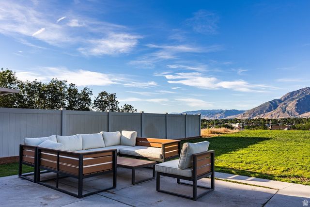 1929 E ROCKLIN DR, Sandy, UT 84092