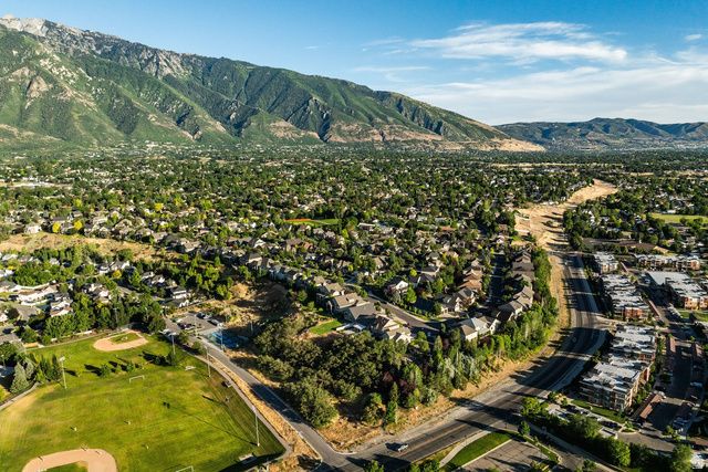 1929 E ROCKLIN DR, Sandy, UT 84092