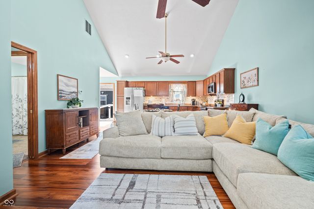 115 N Front Street, Thorntown, IN 46071
