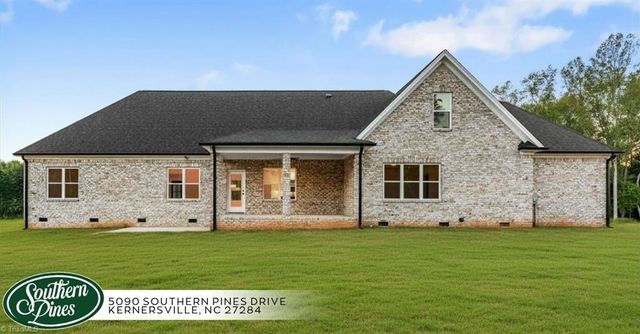 5090 Southern Pines Drive, Kernersville, NC 27284