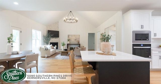 5090 Southern Pines Drive, Kernersville, NC 27284