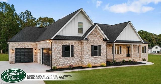 5090 Southern Pines Drive, Kernersville, NC 27284