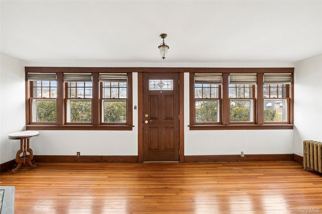 74 Valentine Avenue, Glen Cove, NY 11542