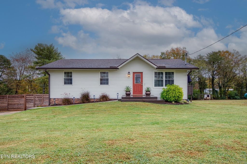 1735 Scott Drive, Louisville, TN 37777