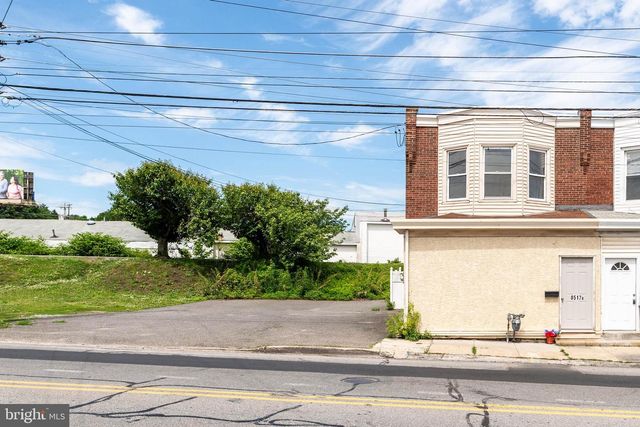 8517 LANSDOWNE AVE, Upper Darby, PA 19082