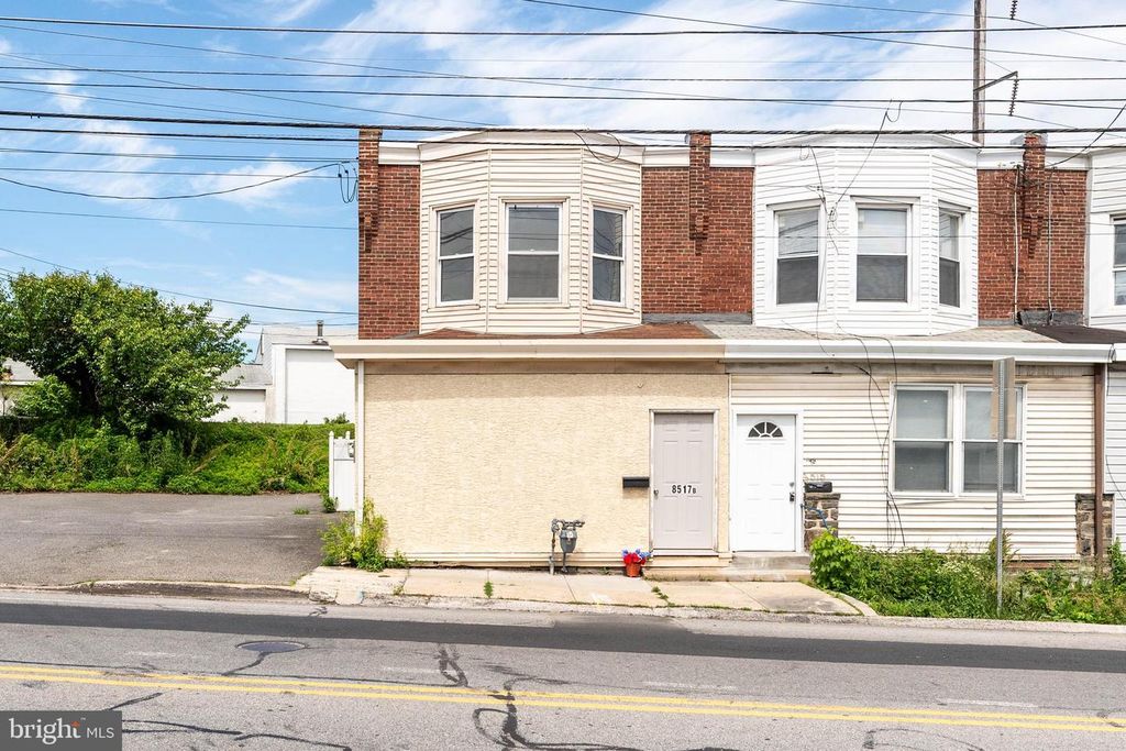 8517 LANSDOWNE AVE, Upper Darby, PA 19082