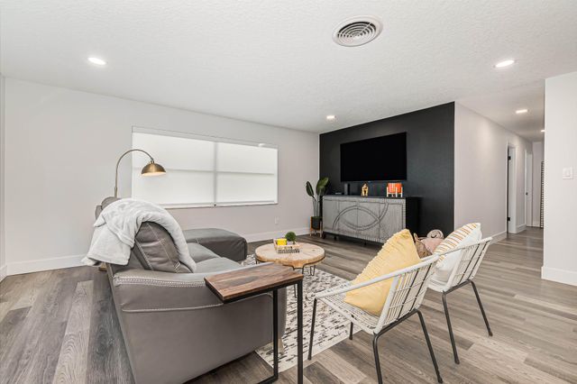 320 Jamaica Drive, Merritt Island, FL 32952