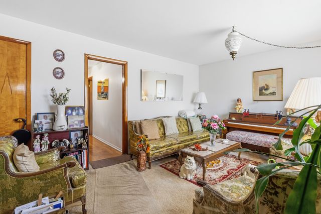 624 S 17th Avenue, Maywood, IL 60153