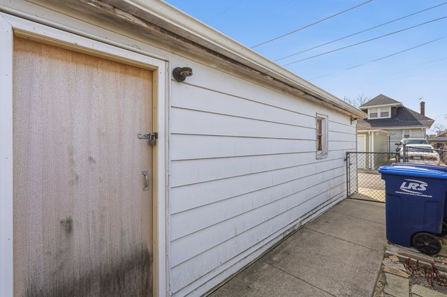 624 S 17th Avenue, Maywood, IL 60153