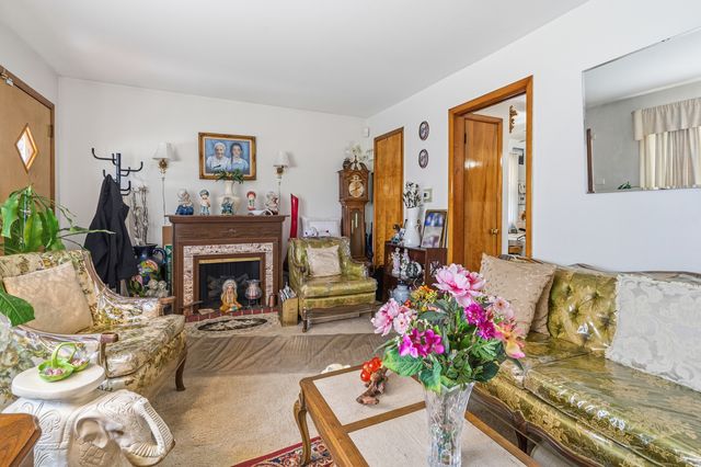 624 S 17th Avenue, Maywood, IL 60153