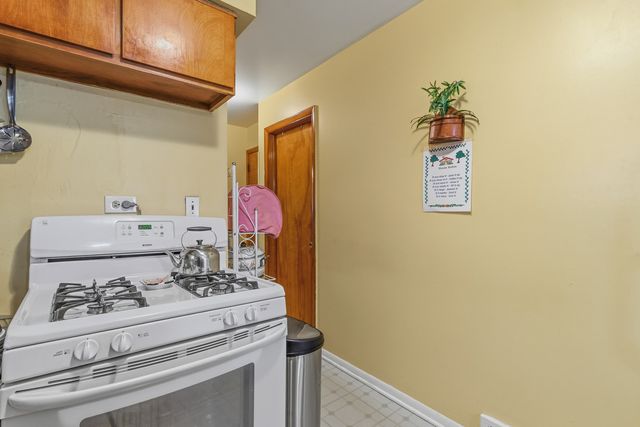 624 S 17th Avenue, Maywood, IL 60153