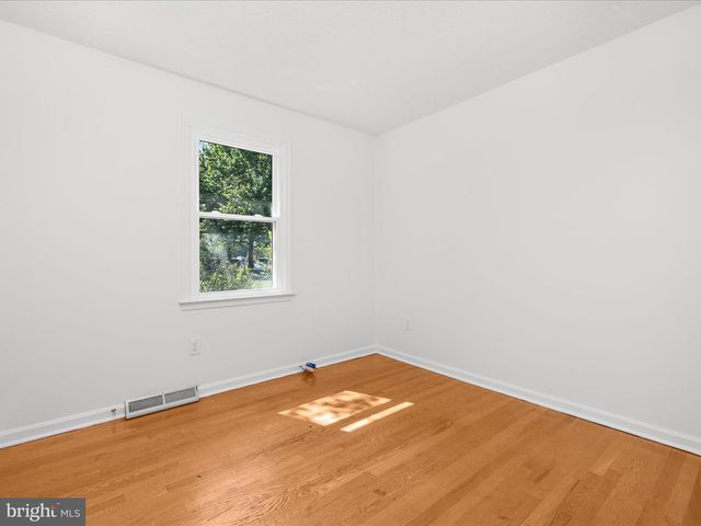 296 CHURCH CIR, Linthicum Heights, MD 21090