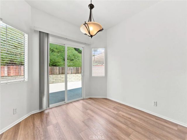 28525 Sugar Pine Way, Saugus, CA 91390