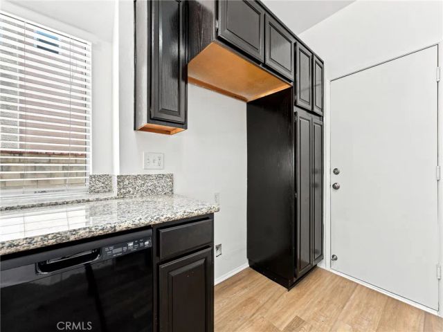 28525 Sugar Pine Way, Saugus, CA 91390
