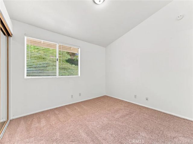 28525 Sugar Pine Way, Saugus, CA 91390
