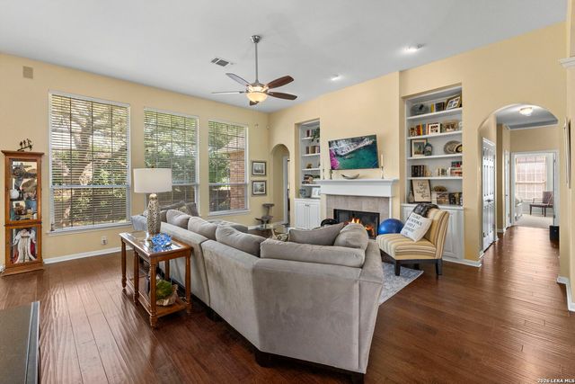 15106 Grayoak Forest, San Antonio, TX 78248
