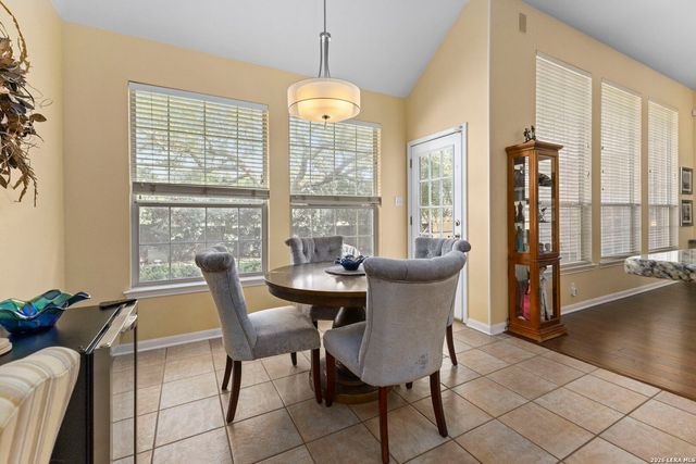 15106 Grayoak Forest, San Antonio, TX 78248