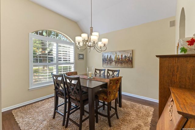 15106 Grayoak Forest, San Antonio, TX 78248