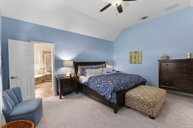 15106 Grayoak Forest, San Antonio, TX 78248