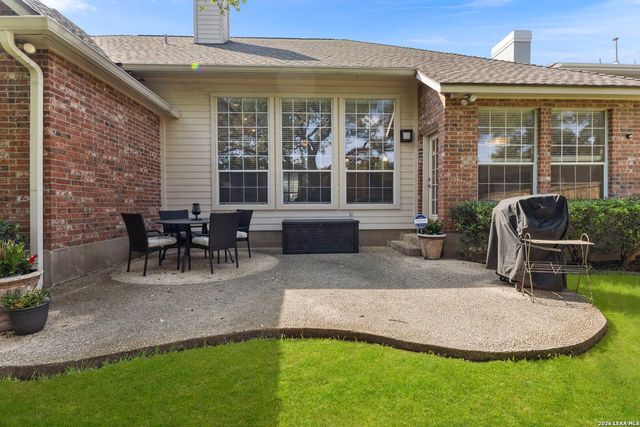 15106 Grayoak Forest, San Antonio, TX 78248