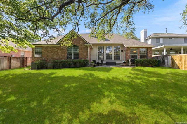 15106 Grayoak Forest, San Antonio, TX 78248