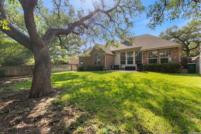 15106 Grayoak Forest, San Antonio, TX 78248
