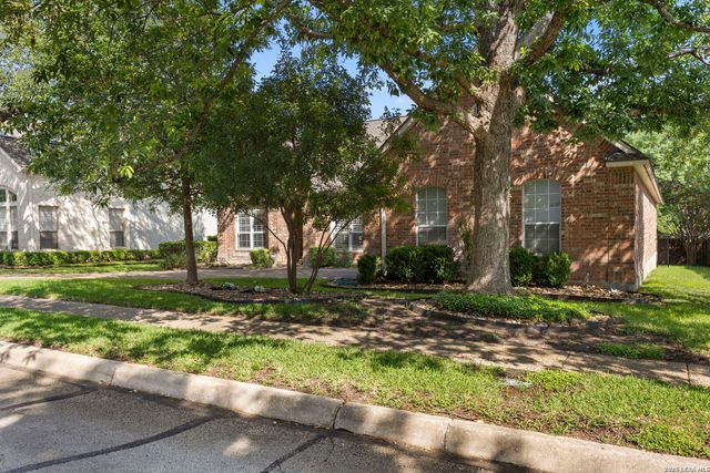 15106 Grayoak Forest, San Antonio, TX 78248