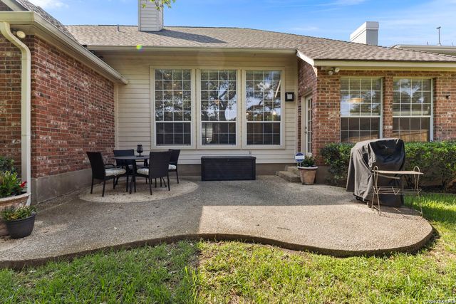 15106 Grayoak Forest, San Antonio, TX 78248
