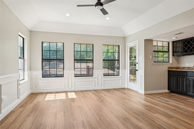 6006 Millwood Drive, Arlington, TX 76016