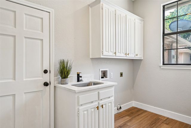 6006 Millwood Drive, Arlington, TX 76016