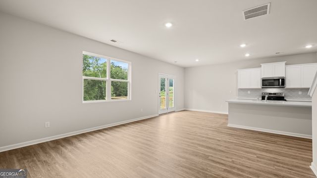 825 Trillium Drive, Locust Grove, GA 30248