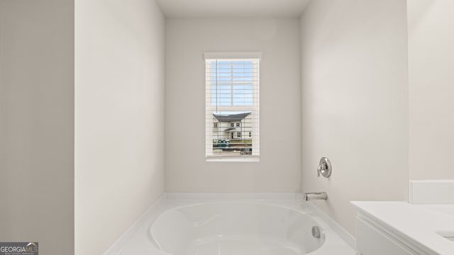 825 Trillium Drive, Locust Grove, GA 30248
