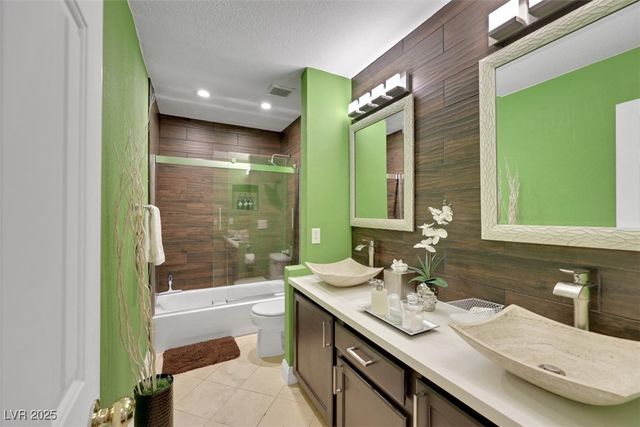 9481 Baltinglass Street, Las Vegas, NV 89123