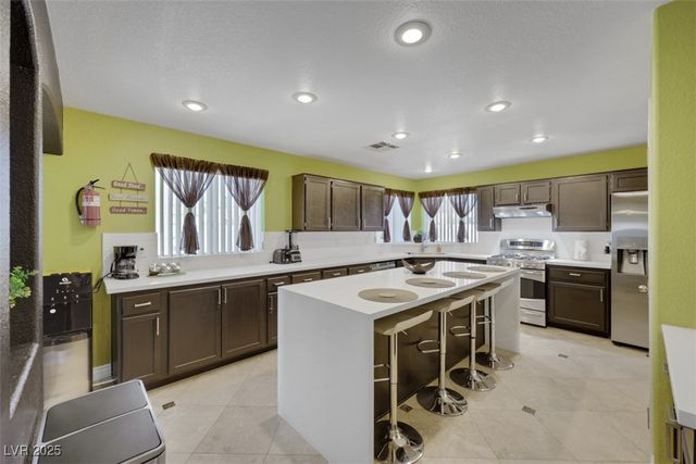 9481 Baltinglass Street, Las Vegas, NV 89123