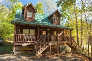 1302 Silver Poplar Lane, Sevierville, TN 37876