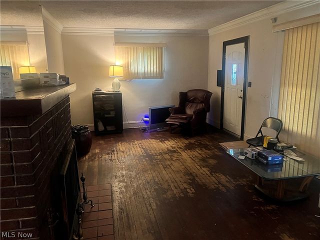 987 E 129th Street, Cleveland, OH 44108