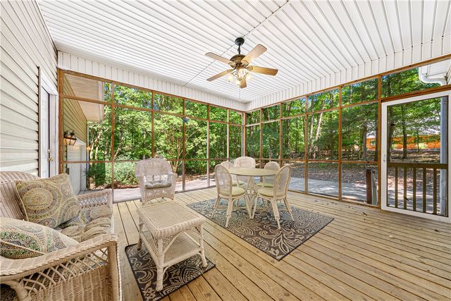 137 Indian Hills Drive, Westminster, SC 29693