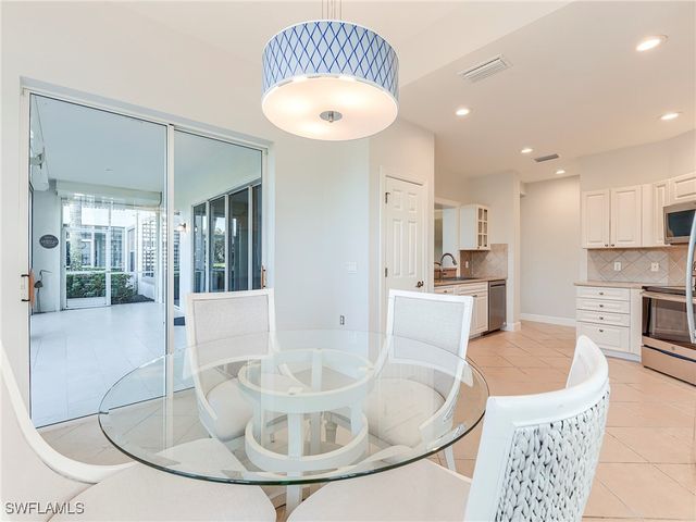 10352 Autumn Breeze DR 101, Estero, FL 34135