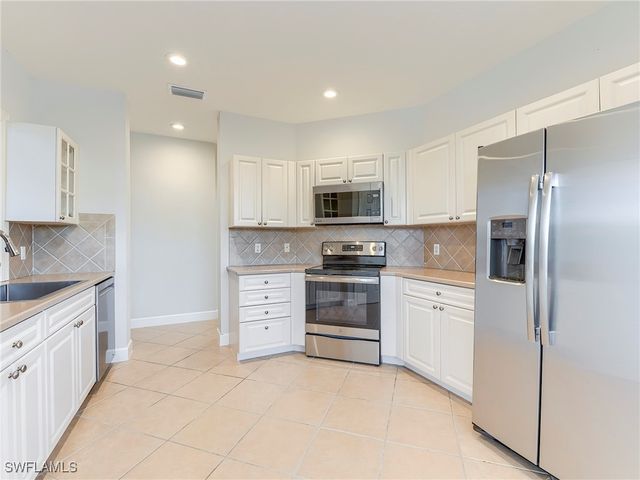 10352 Autumn Breeze DR 101, Estero, FL 34135