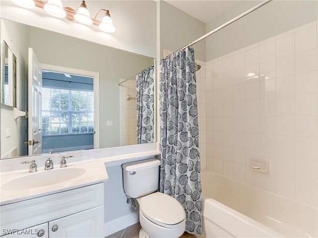 10352 Autumn Breeze DR 101, Estero, FL 34135