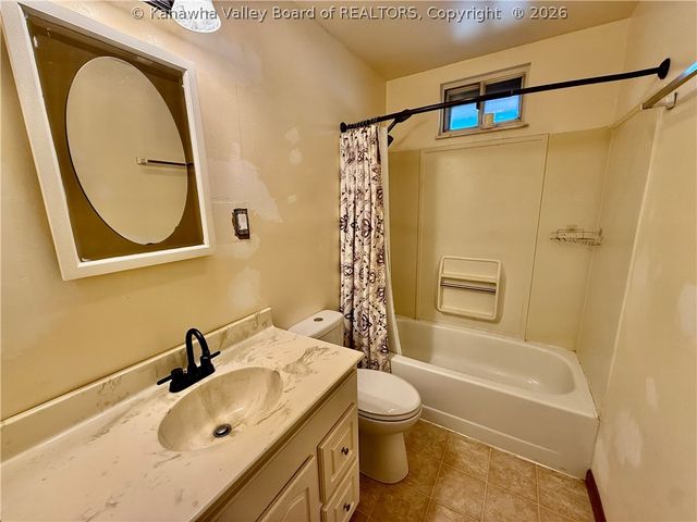 4307 Hughes Street, Huntington, WV 25704