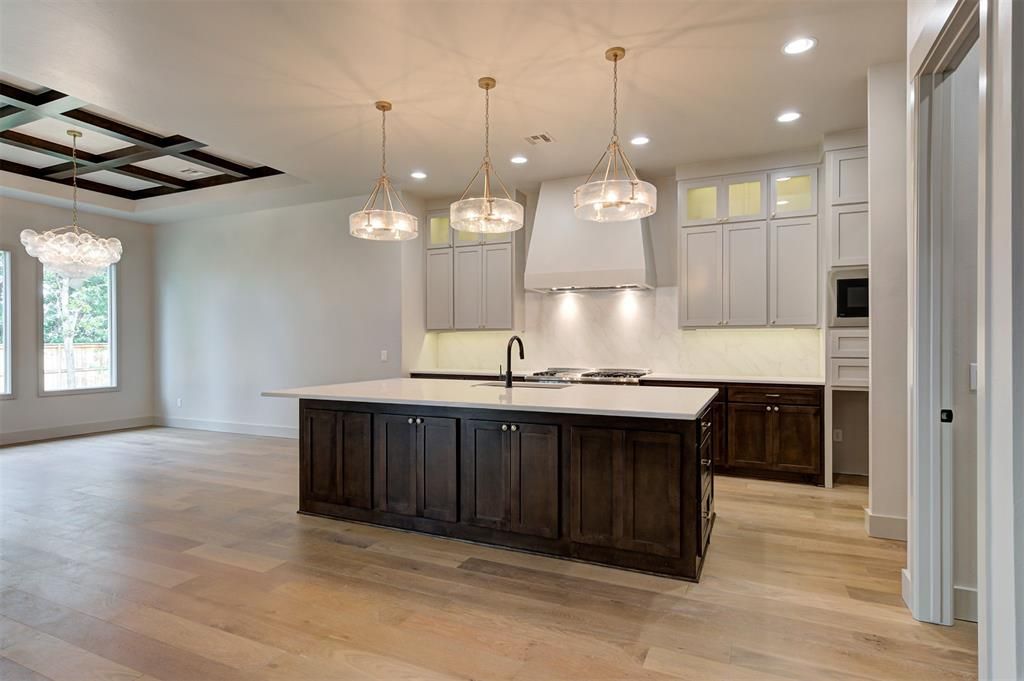 3825 Stone Hill Lane, Edmond, OK 73034