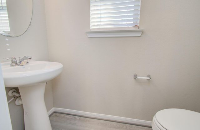 8411 Beacon Bay Circle, Baytown, TX 77523