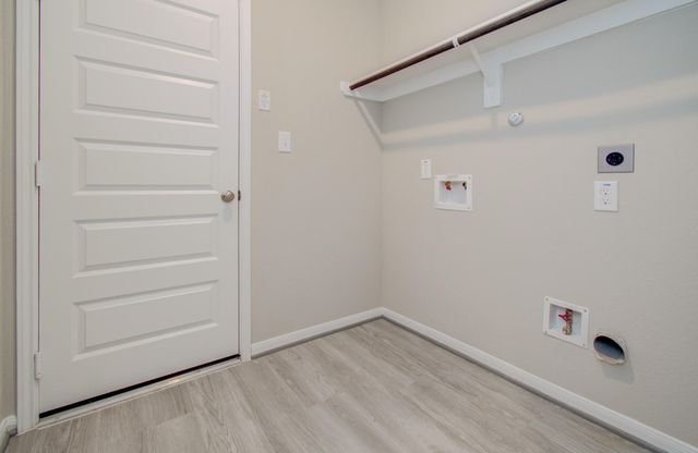 8411 Beacon Bay Circle, Baytown, TX 77523