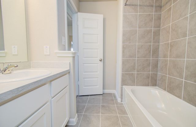 8411 Beacon Bay Circle, Baytown, TX 77523