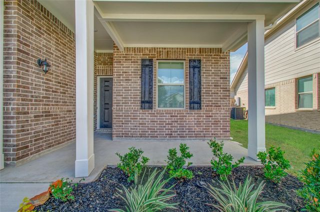 8411 Beacon Bay Circle, Baytown, TX 77523