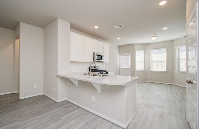 8411 Beacon Bay Circle, Baytown, TX 77523