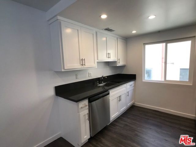 601 N Normandie Avenue 5, Los Angeles, CA 90004